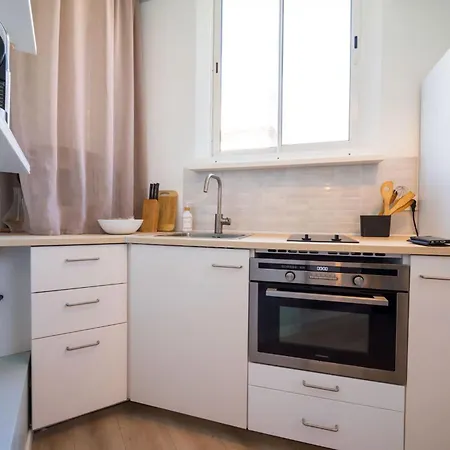 Apartment Cote Sable Ambiance Bord De Dans Le Centre Antibes