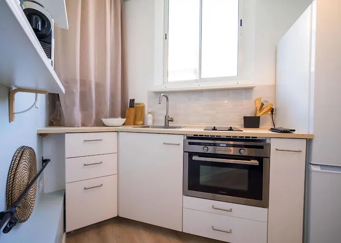 Apartment Cote Sable Ambiance Bord De Dans Le Centre Antibes